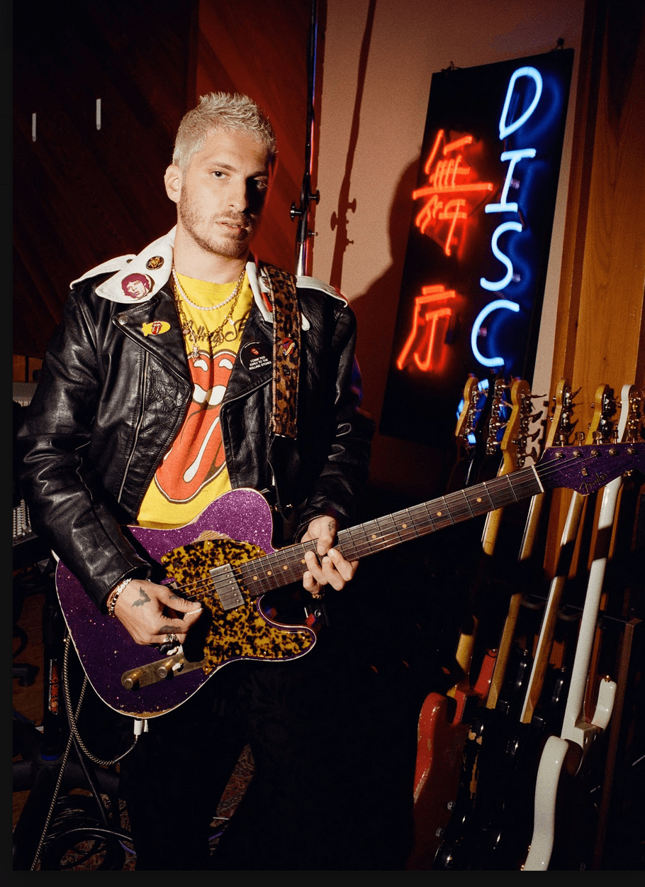 ANDREW WATT DIVES ORIGINAL MUSIC AND SCORE FOR THE HIT HBO® ORIGINAL SERIES.