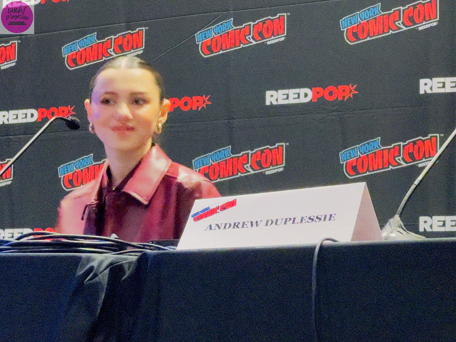THE LITTLES at NYCC '25: Janel Parrish, Violet McGraw, Dominic Sherwood OUCH! MAGAZINE