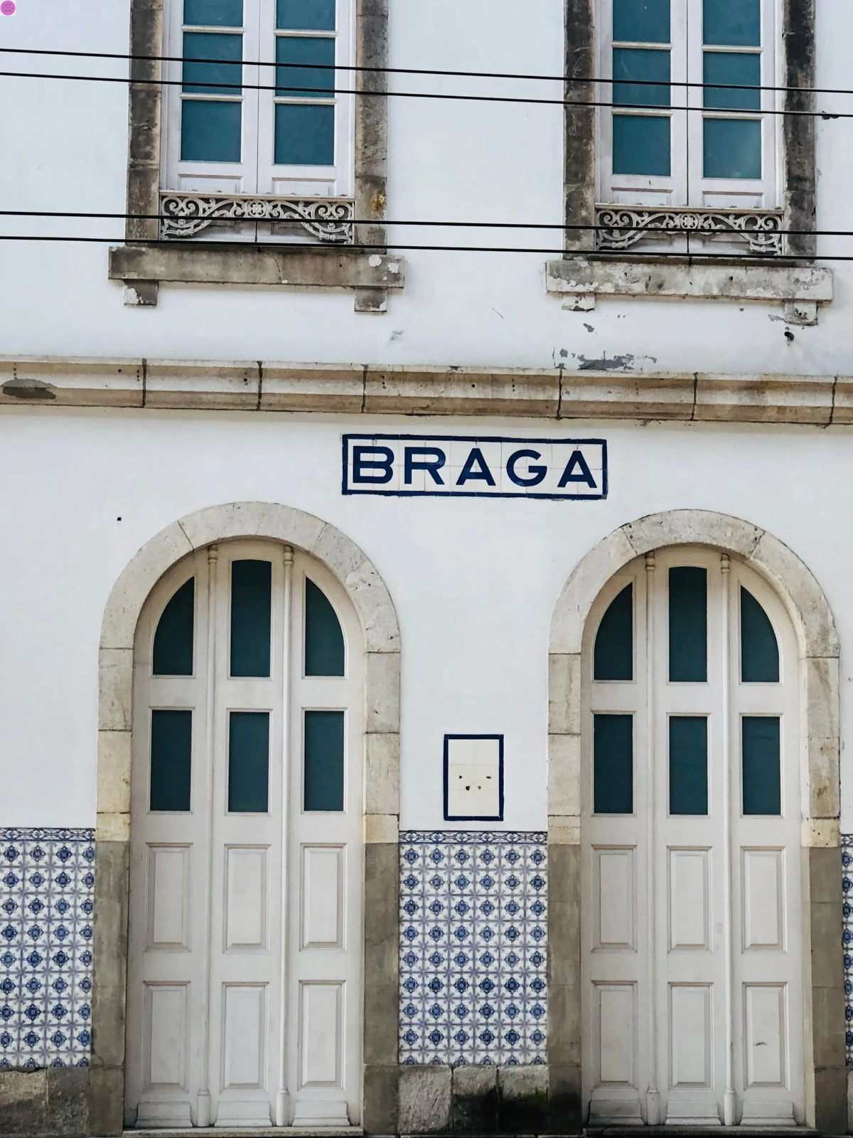 Lisbon vs. Porto: The Ultimate Couple's Travel Guide / photo credit ouchmagazine.com