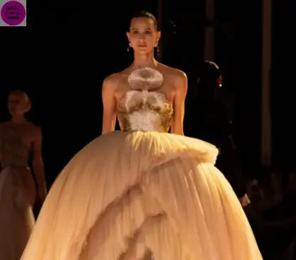 Schiaparelli  Haute Couture 
