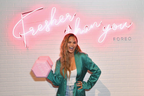 Chrissy Teigen Surprises FOREO Fans at POPSUGAR Play/Ground - Ouch! Magazine : Fashion Entertainment Blog and Publication